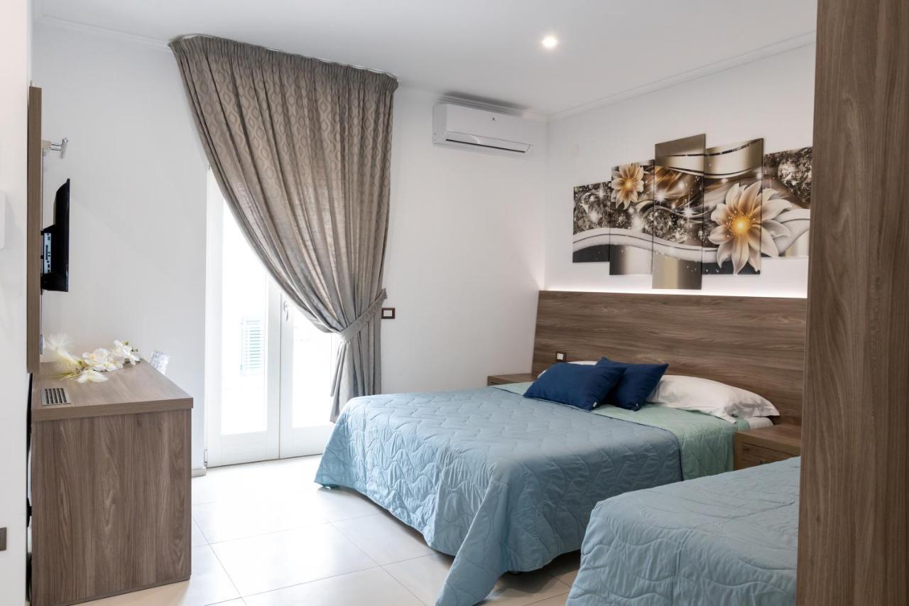 Mary VI Rooms Peschici Exterior foto